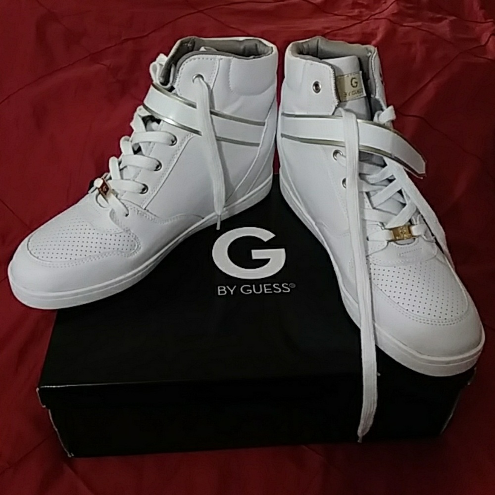 Brand new Guess sneakers
